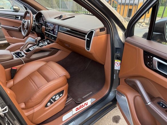 2018 Porsche Cayenne S III, серый, 6000000 рублей - вид 11