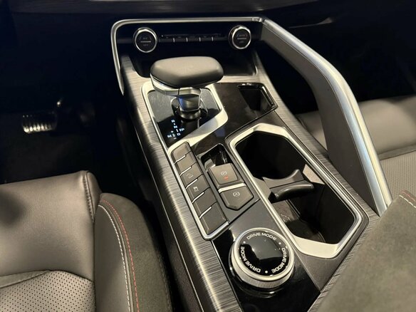 2023 Geely Tugella I Рестайлинг, серый, 2489000 рублей - вид 23