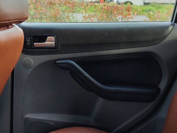 2011 Ford Focus II Рестайлинг, серый, 475000 рублей - вид 14