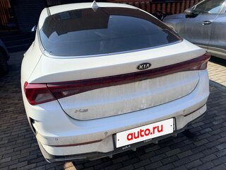 2021 Kia K5 III, белый, 2450000 рублей, вид 4