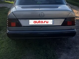 1990 Mercedes-Benz W124 230, бежевый, 220000 рублей, вид 5