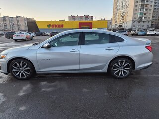 2020 Chevrolet Malibu IX Рестайлинг, белый, 1300000 рублей, вид 3
