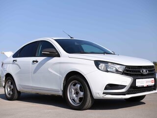2017 Lada (ВАЗ) Vesta I, белый, 560000 рублей, вид 3