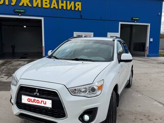 2013 Mitsubishi ASX I Рестайлинг, белый, 750000 рублей, вид 1