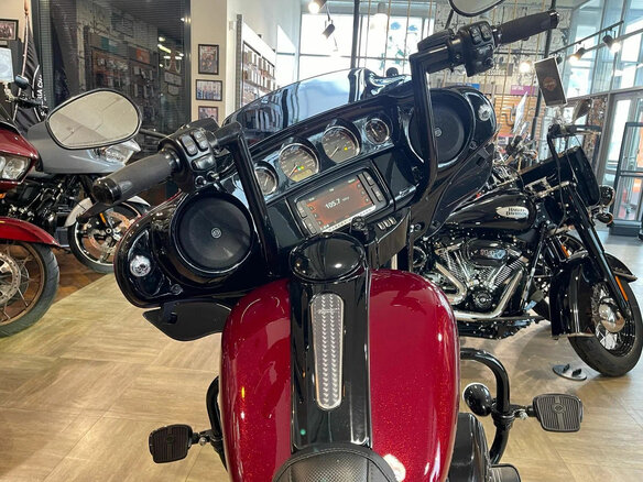 2018 Harley-Davidson Street Glide Special, красный, 2350000 рублей - вид 5