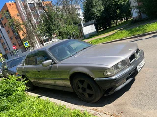 1994 BMW 7 серии 730i III (E38), серебристый, 286000 рублей, вид 2