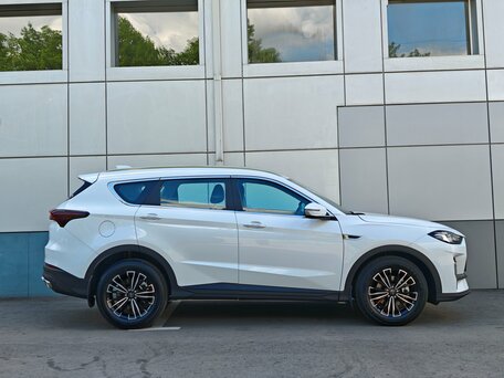 2026 Jetour X70+ I Рестайлинг, белый, 3099000 рублей, вид 4