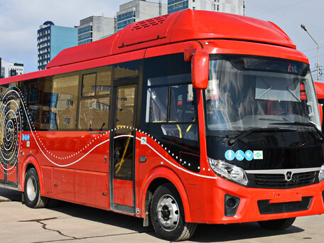 2022 ПАЗ Вектор Next 8.8, красный, 6300000 рублей, вид 1