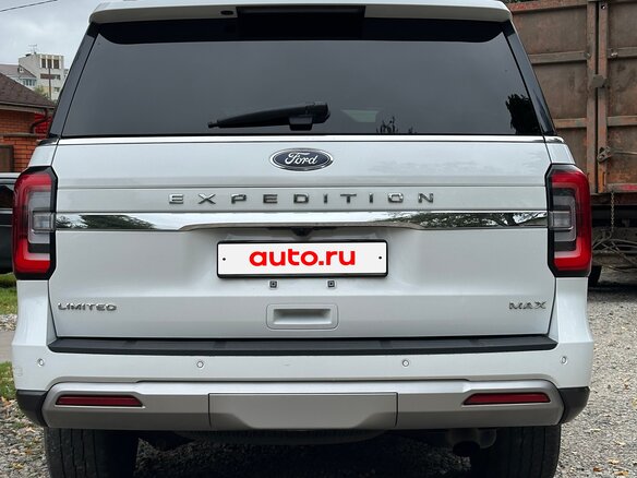 2022 Ford Expedition IV Рестайлинг, белый, 10000000 рублей - вид 6