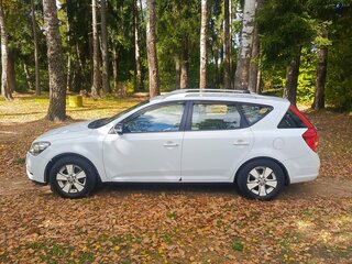2010 Kia Ceed I Рестайлинг, белый, 1050000 рублей, вид 3