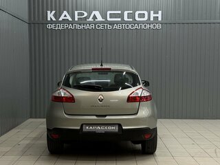2013 Renault Megane III Рестайлинг, бежевый, 799000 рублей, вид 4