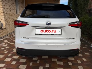 2015 Lexus NX 300h I, белый, 2900000 рублей, вид 3