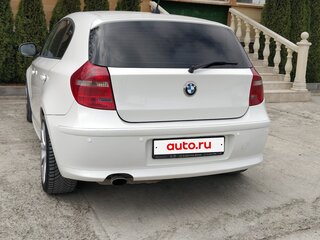 2011 BMW 1 серии 116i I (E81/E82/E87/E88) Рестайлинг, белый, 900000 рублей, вид 3