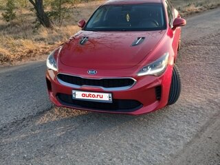 2019 Kia Stinger I, красный, 2100000 рублей, вид 4