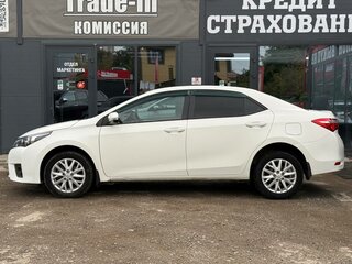 2013 Toyota Corolla XI (E160, E170, E180), белый, 1250000 рублей, вид 5