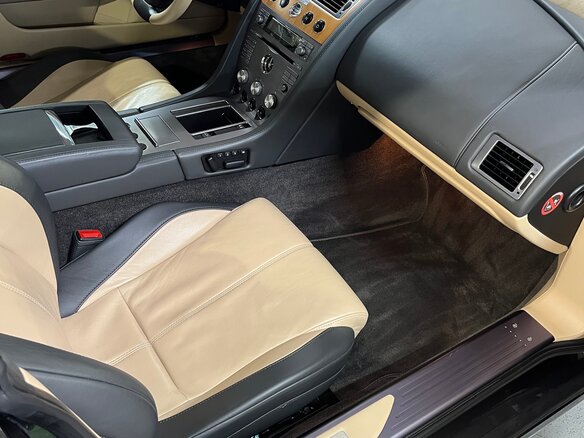 2008 Aston Martin DB9 I, серый, 7999000 рублей - вид 6