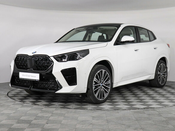 2024 BMW X2 xDrive25i II (U10), белый, 5750000 рублей