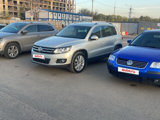 2012 Volkswagen Tiguan I Рестайлинг, серебристый, 1250000 рублей, вид 2