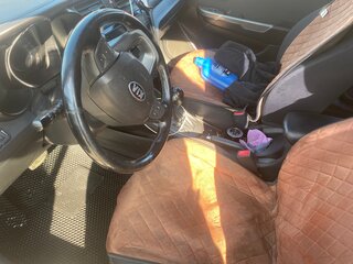 2014 Kia Rio 6-speed III, бежевый, 758000 рублей, вид 5