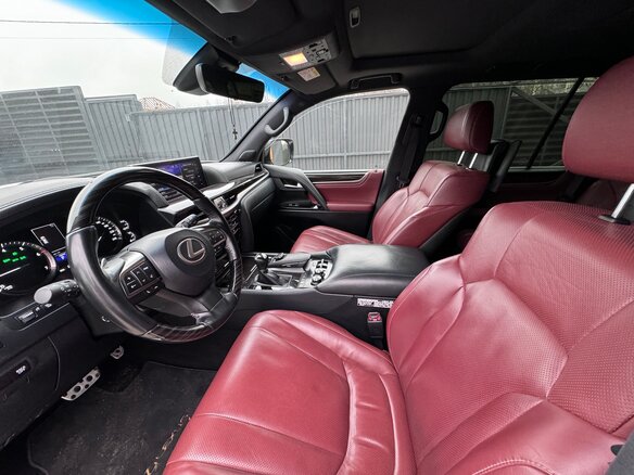 2019 Lexus LX 570 III Рестайлинг 2, белый, 7999999 рублей - вид 10