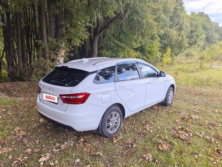 2018 Lada (ВАЗ) Vesta SW I, белый, 850000 рублей, вид 3
