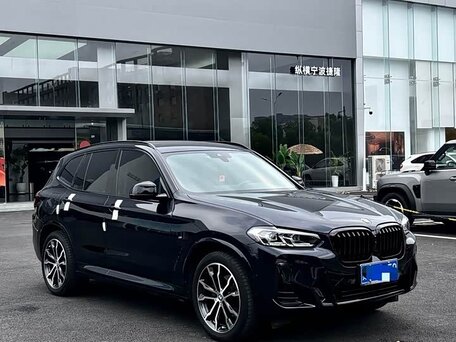 2022 BMW X3 25i xDrive III (G01) Рестайлинг, чёрный, 4400000 рублей, вид 3