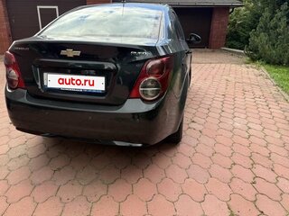 2013 Chevrolet Aveo II, чёрный, 700000 рублей, вид 2