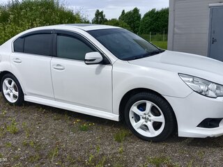 2011 Subaru Legacy V, белый, 1300000 рублей, вид 4