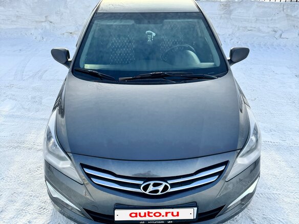 2015 Hyundai Solaris I Рестайлинг, серый, 970000 рублей - вид 3