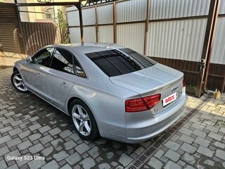 2010 Audi A8 III (D4), серебристый, 1800000 рублей, вид 3