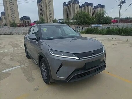 2026 BYD Yuan Up 32 kWh, чёрный, 1800000 рублей, вид 3