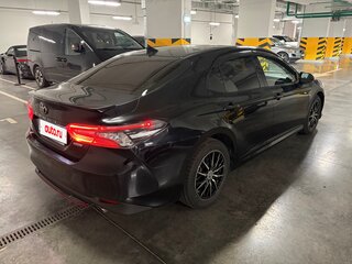 2020 Toyota Camry VIII (XV70), чёрный, 2500000 рублей, вид 4