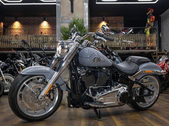 2026 Harley-Davidson Fat Boy, чёрный, 3290000 рублей - вид 18