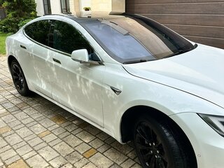2019 Tesla Model S 75D I Рестайлинг, белый, 4000000 рублей, вид 4