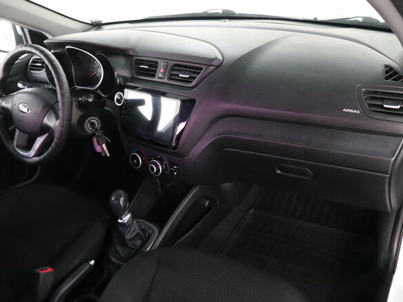 2013 Kia Rio III, белый, 755000 рублей - вид 7