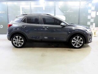 2020 Kia Stonic I, серый, 1450000 рублей, вид 3