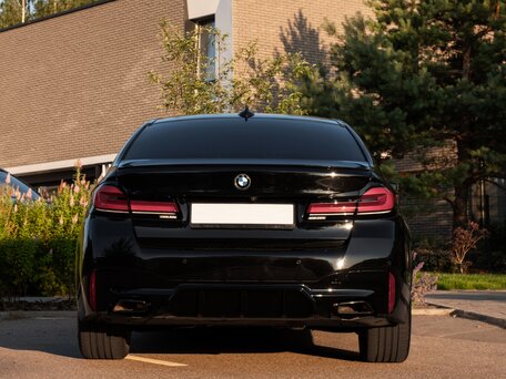 2019 BMW 5 серии 518d VII (G30/G31/G38), чёрный, 2470000 рублей, вид 5