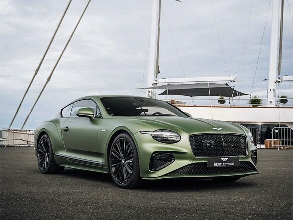 2026 Bentley Continental GT Speed IV, зелёный, 39490000 рублей - вид 4