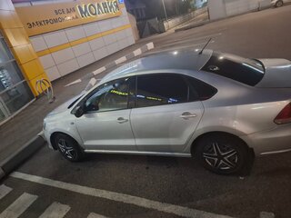 2013 Volkswagen Polo V, серебристый, 430000 рублей, вид 3