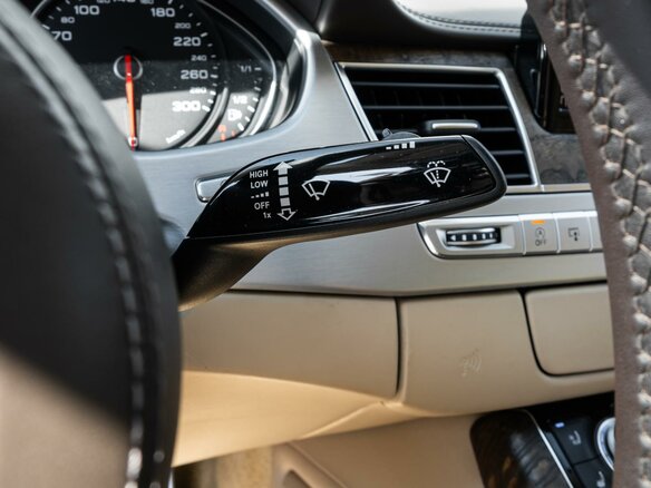 2015 Audi A8 Long III (D4) Рестайлинг, чёрный, 2680000 рублей - вид 19