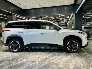 2025 Toyota bZ3X 58.3 kWh, белый, 2500000 рублей, вид 4