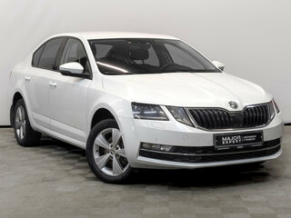 2018 Skoda Octavia III (A7) Рестайлинг, белый, 1590000 рублей, вид 3