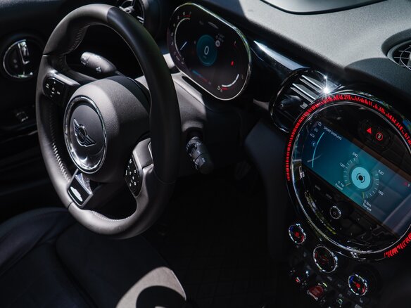 2022 Mini Hatch JCW III (F55/F56) Рестайлинг 2, серый, 3000000 рублей - вид 18