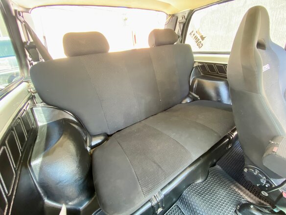 2011 Lada (ВАЗ) 2121 (4x4) I Рестайлинг, белый, 400000 рублей - вид 11