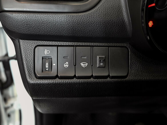 2016 Kia Rio III Рестайлинг, белый, 1000000 рублей - вид 15