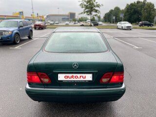 2000 Mercedes-Benz E-Класс 200 II (W210, S210) Рестайлинг, зелёный, 390000 рублей, вид 5