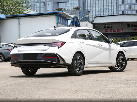 2026 Hyundai Elantra VII (CN7) Рестайлинг, белый, 2490000 рублей, вид 2