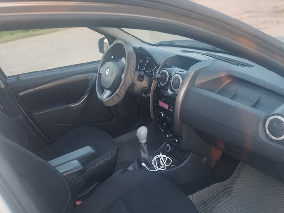2017 Renault Duster I Рестайлинг, серый, 1700000 рублей - вид 8