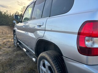 2003 Mitsubishi Pajero iO, серебристый, 380000 рублей, вид 5