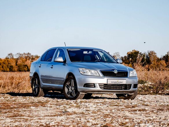 2011 Skoda Octavia II (A5) Рестайлинг, серебристый - вид 4